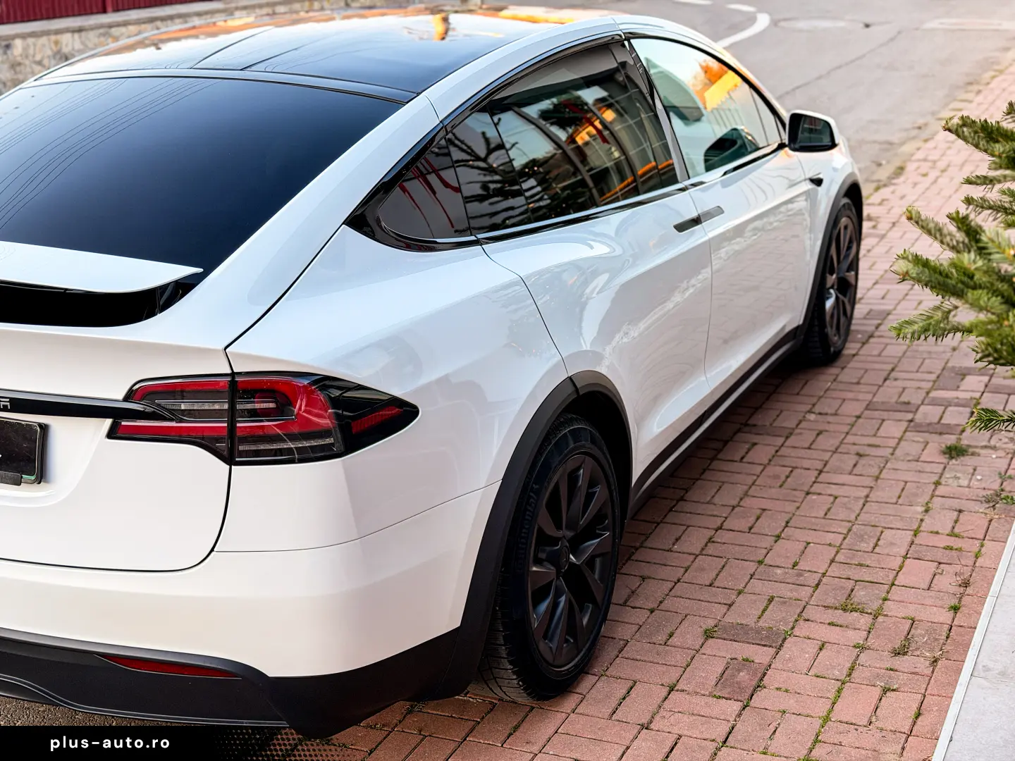 Tesla Model X Long Range
