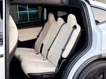 Tesla Model X Long Range