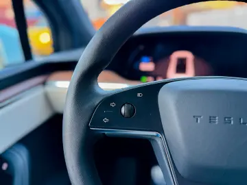 Tesla Model X Long Range