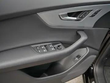 Q8 55 TFSI qu. S line (Ext) AHK Matrix HuD Air