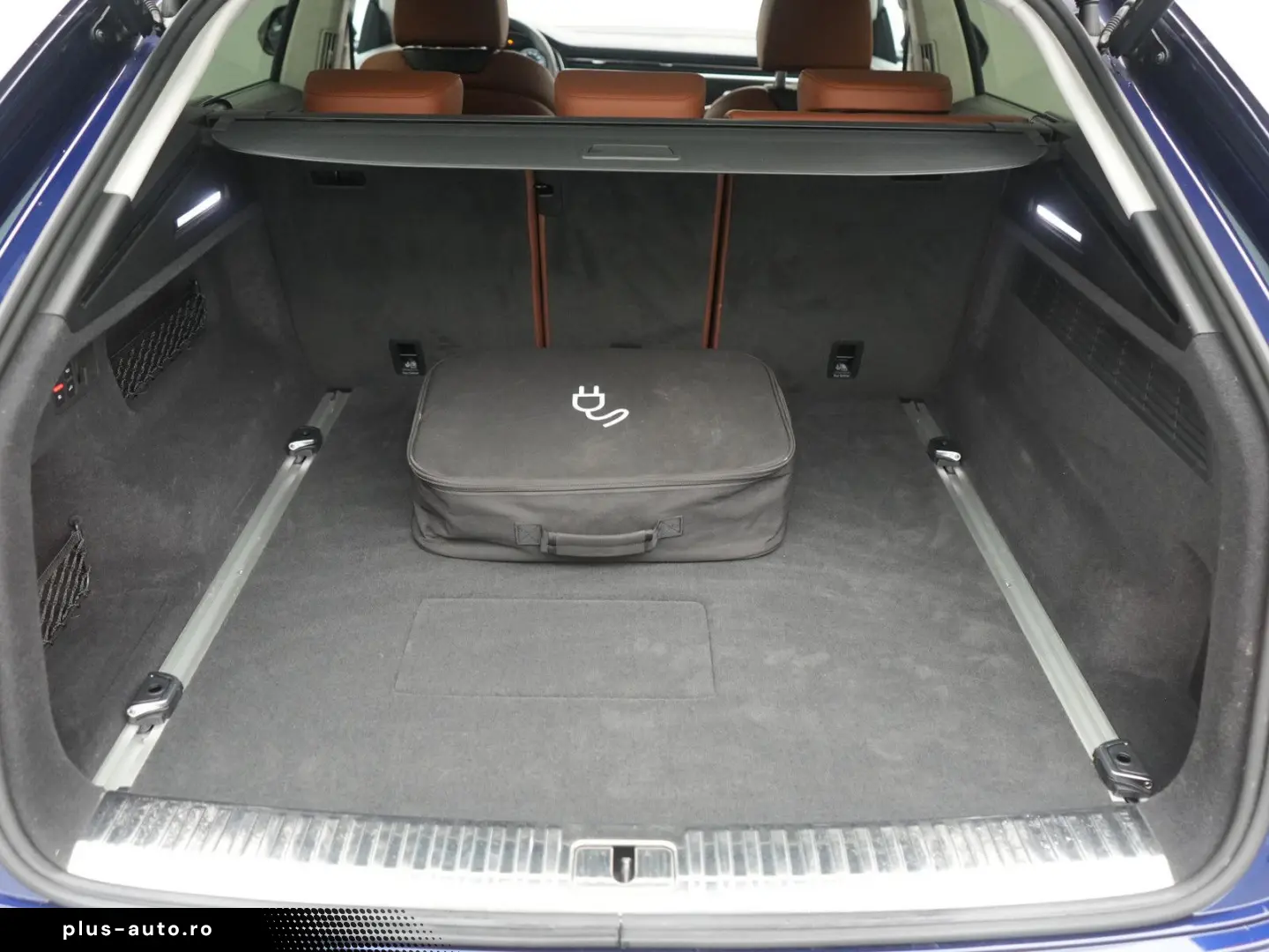 Q8 AHK B&O LEDER NACHTSICHT NAVI SITZBELÜFTUNG