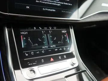 Q8 AHK B&O LEDER NACHTSICHT NAVI SITZBELÜFTUNG