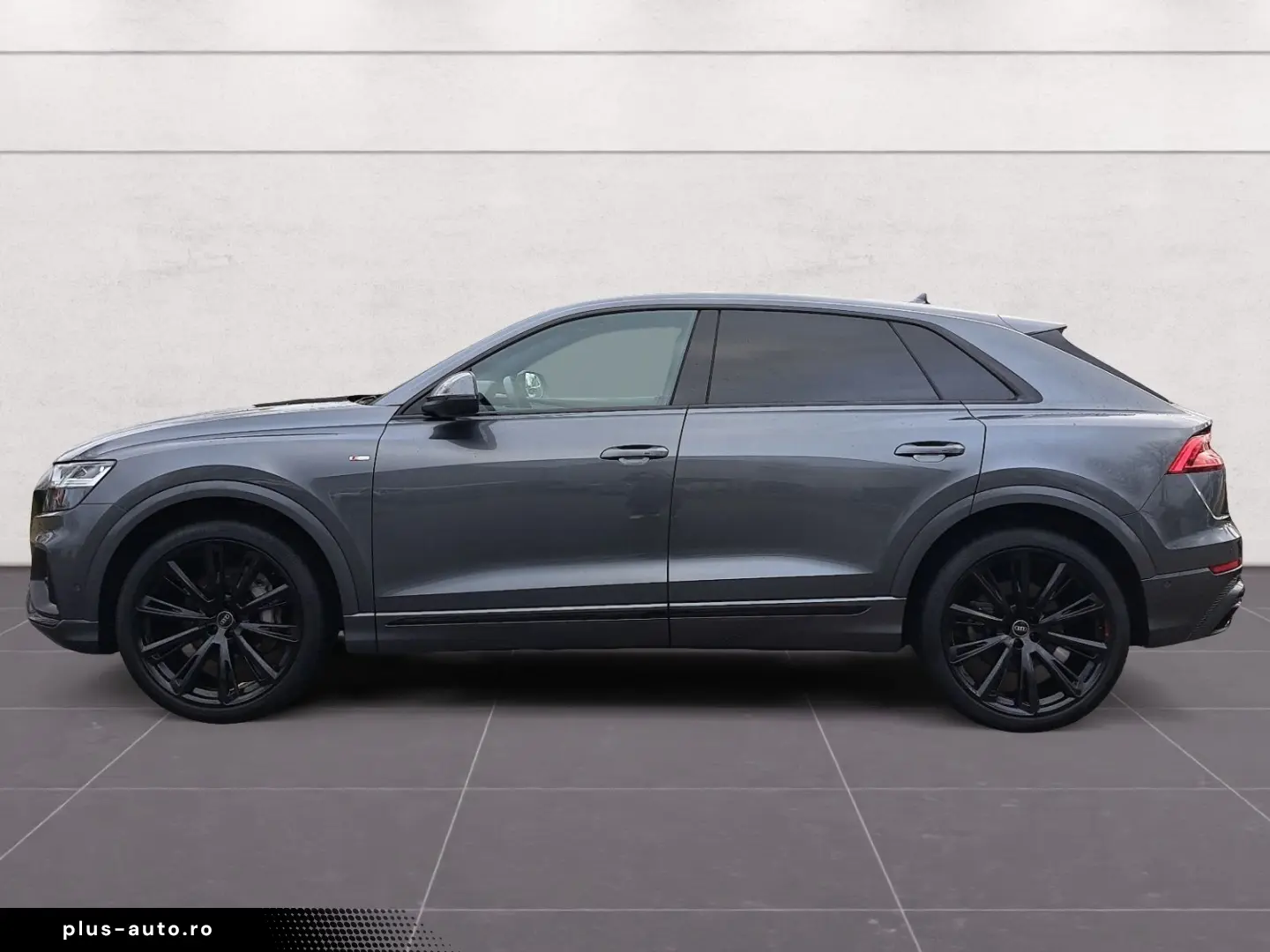 Q8 55 TFSI quattro tiptr. S line PANO AHK KAM 23