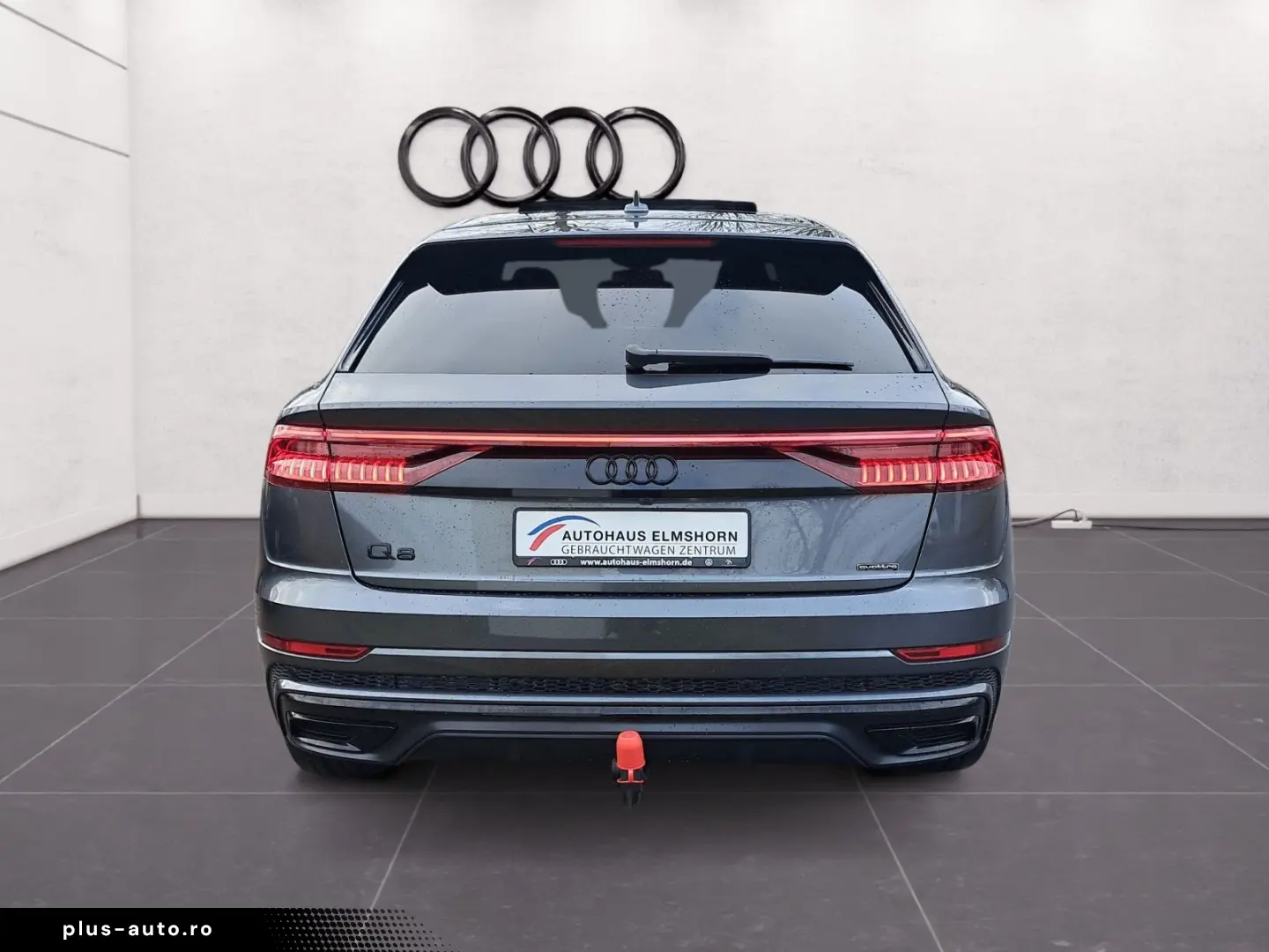 Q8 55 TFSI quattro tiptr. S line PANO AHK KAM 23