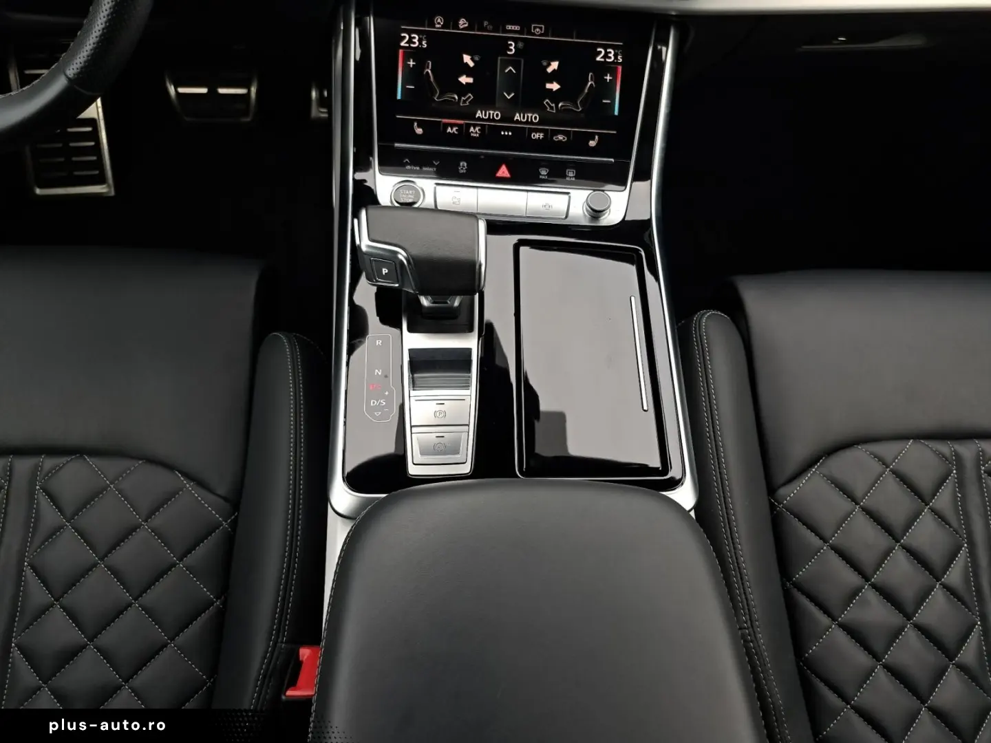 Q8 55 TFSI quattro tiptr. S line PANO AHK KAM 23