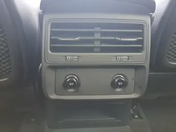 Q8 55 TFSI quattro tiptr. S line PANO AHK KAM 23