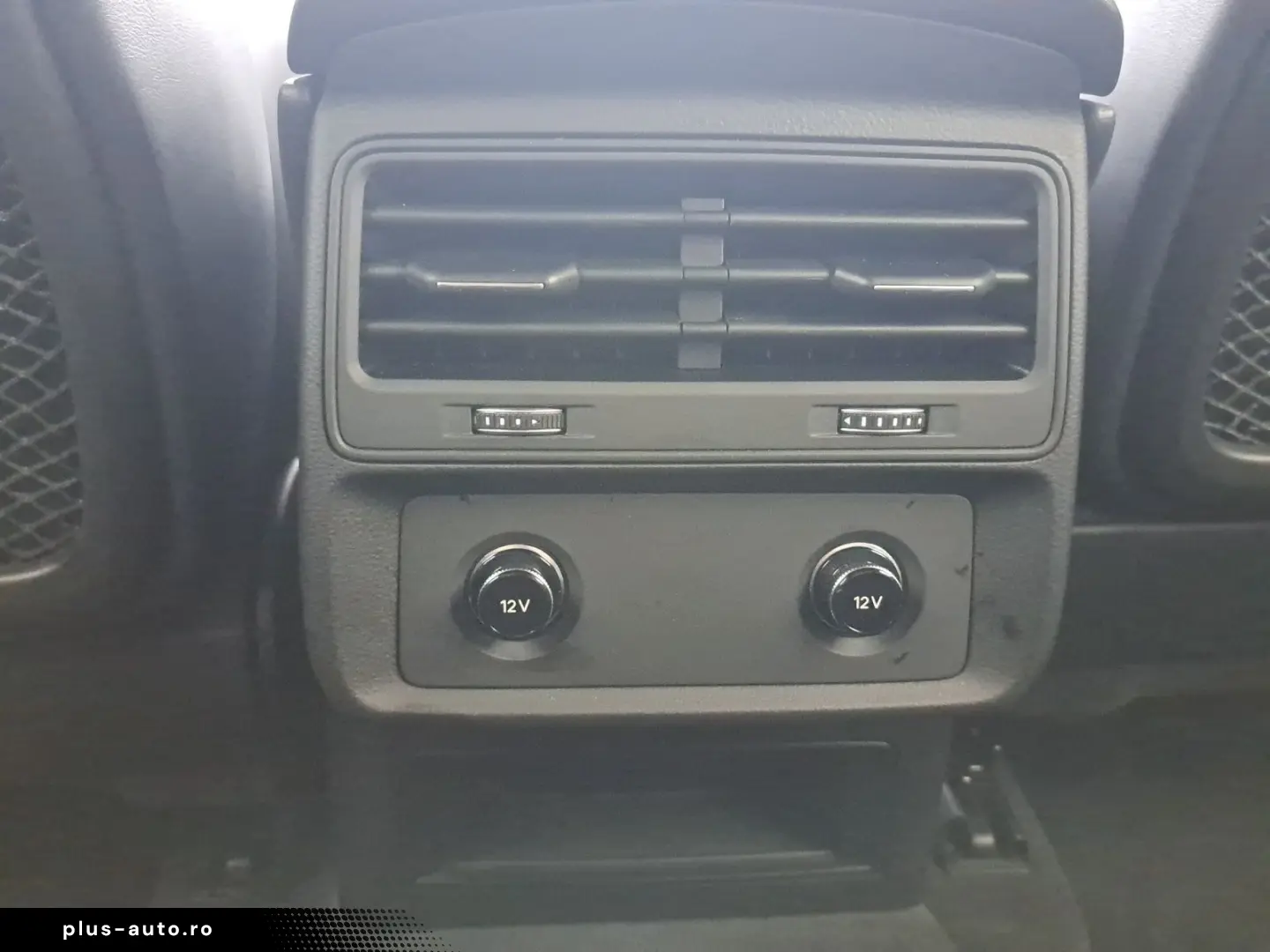 Q8 55 TFSI quattro tiptr. S line PANO AHK KAM 23