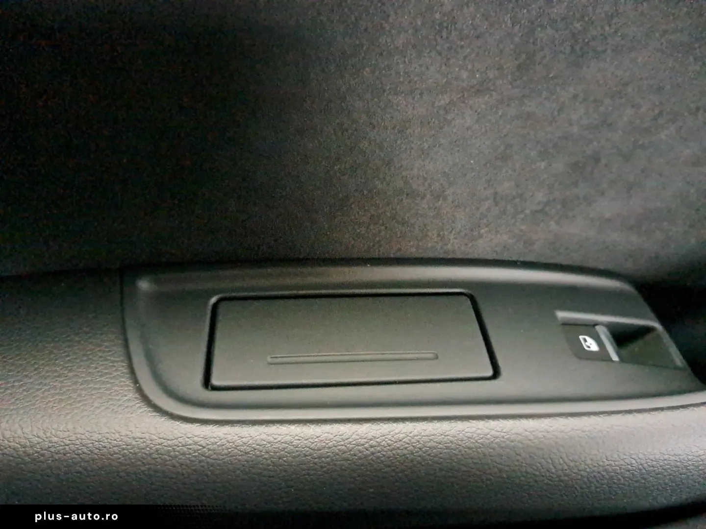 Q8 55 TFSI quattro tiptr. S line PANO AHK KAM 23