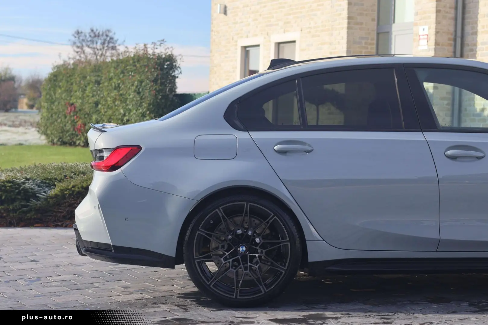 M3 Competition  Akrapovic  Carbon  H K  HUD  360