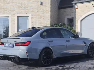 M3 Competition  Akrapovic  Carbon  H K  HUD  360