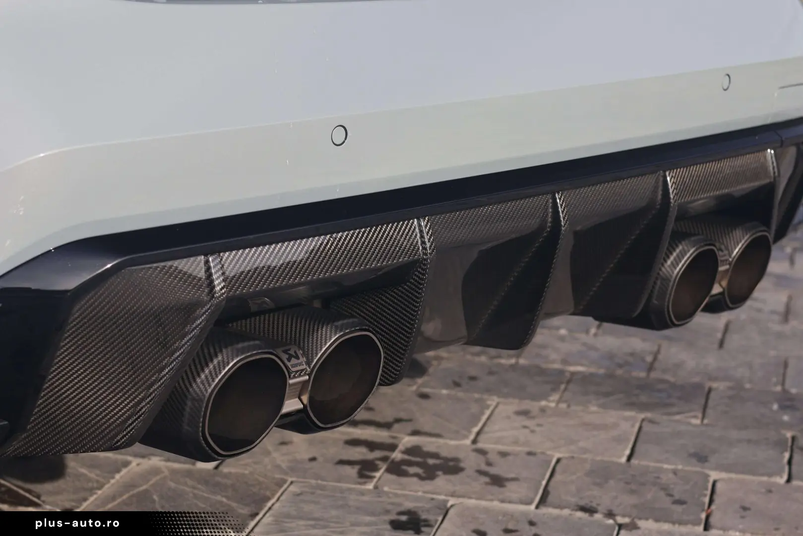 M3 Competition  Akrapovic  Carbon  H K  HUD  360