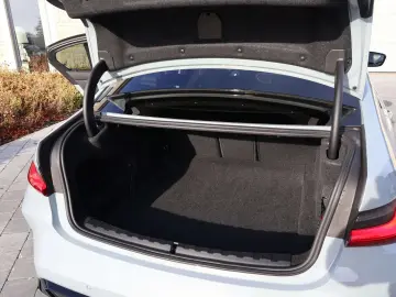 M3 Competition  Akrapovic  Carbon  H K  HUD  360