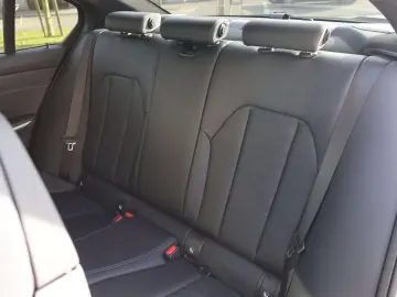 M3 Competition  Akrapovic  Carbon  H K  HUD  360