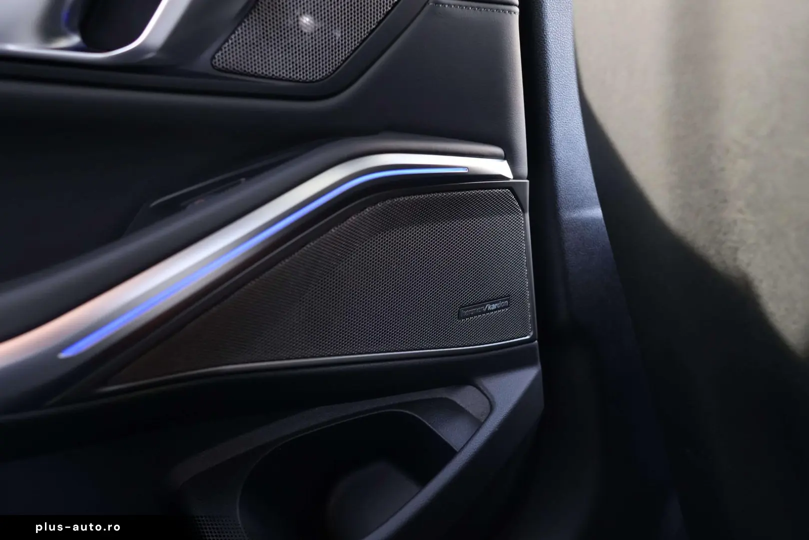 M3 Competition  Akrapovic  Carbon  H K  HUD  360