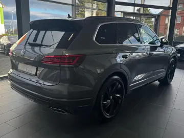 Touareg R-Line 4Motion 3.0 TSI Pano LED Head-Up