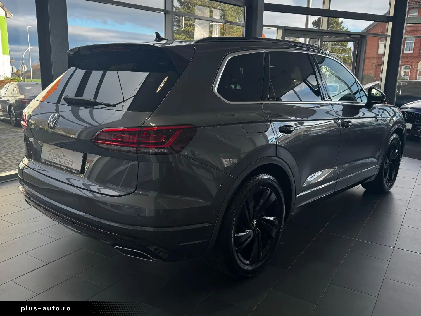 Touareg R-Line 4Motion 3.0 TSI Pano LED Head-Up