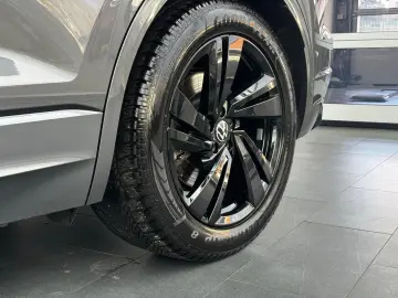 Touareg R-Line 4Motion 3.0 TSI Pano LED Head-Up