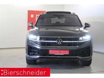 Touareg 3.0 TSI 2x R-Line 20 PANO AHK STAND