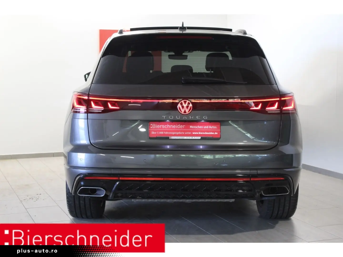 Touareg 3.0 TSI 2x R-Line 20 PANO AHK STAND