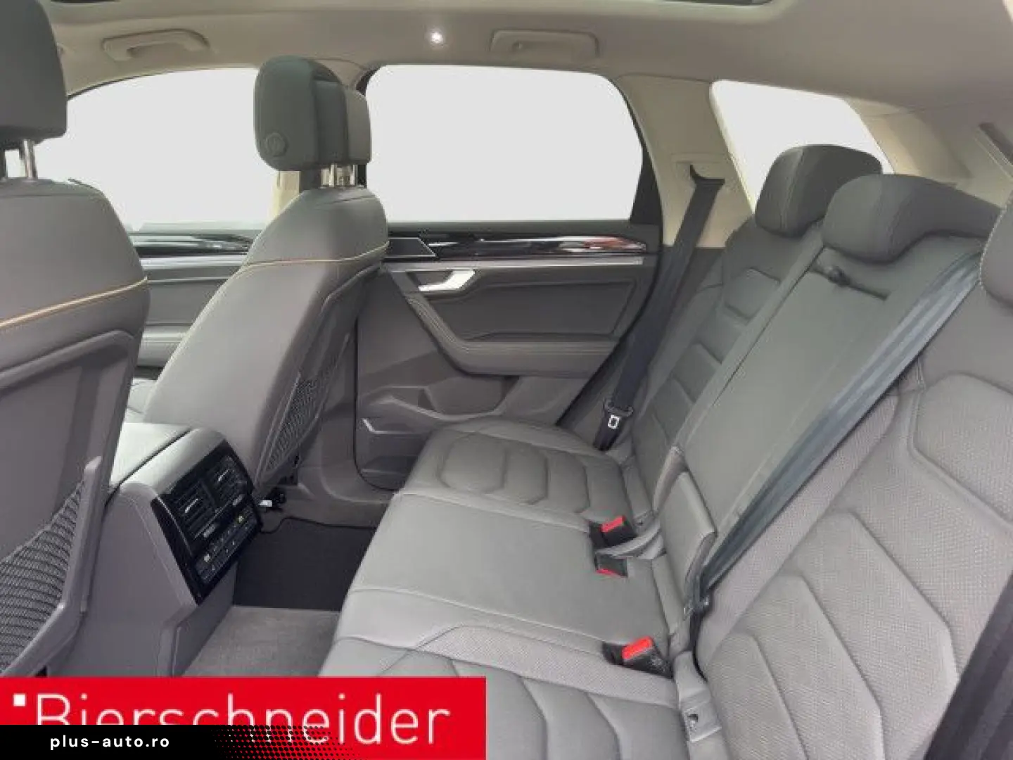 Touareg 3.0 TSI R-Line AHK PANO STAND HuD 360