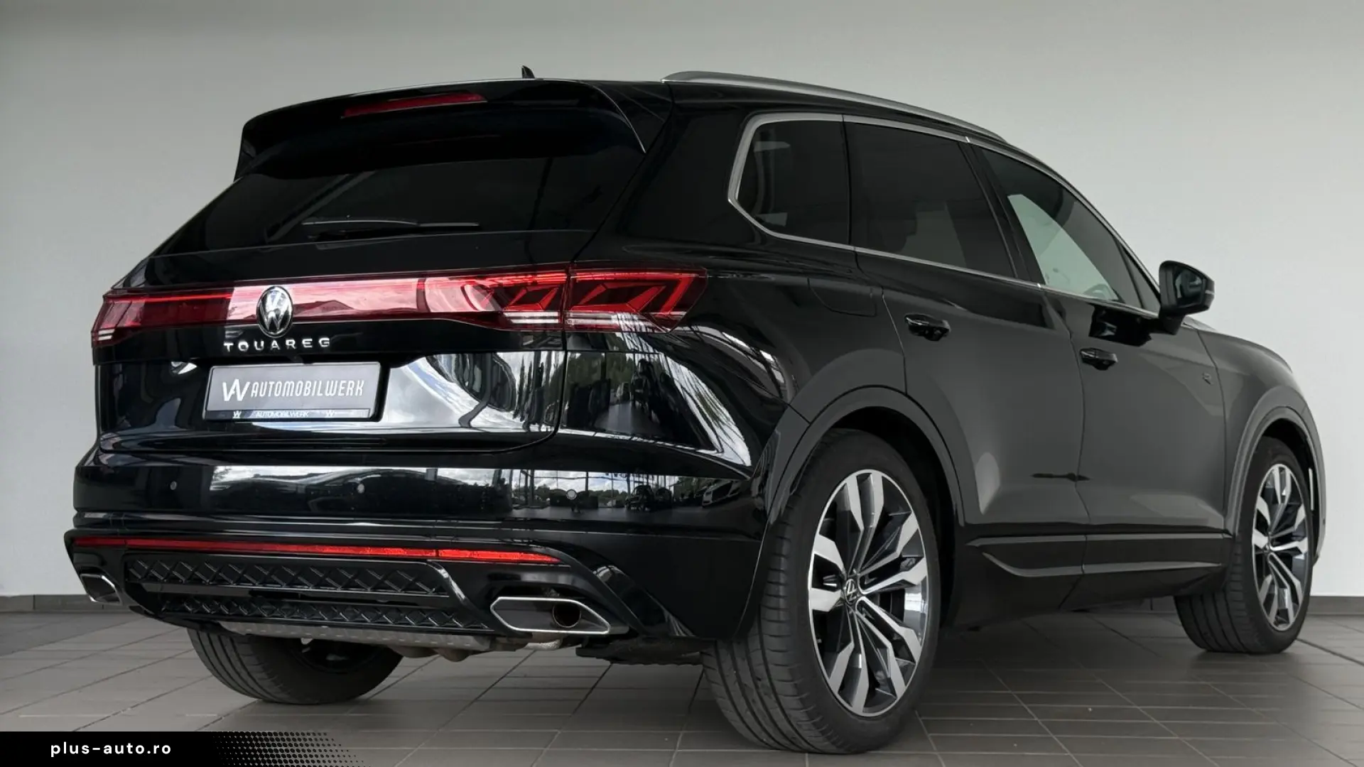 Touareg 3.0 TSI4M R-LINE  PANO  AHK  LUFT  MAS