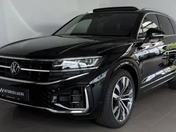 Touareg 3.0 TSI4M R-LINE  PANO  AHK  LUFT  MAS