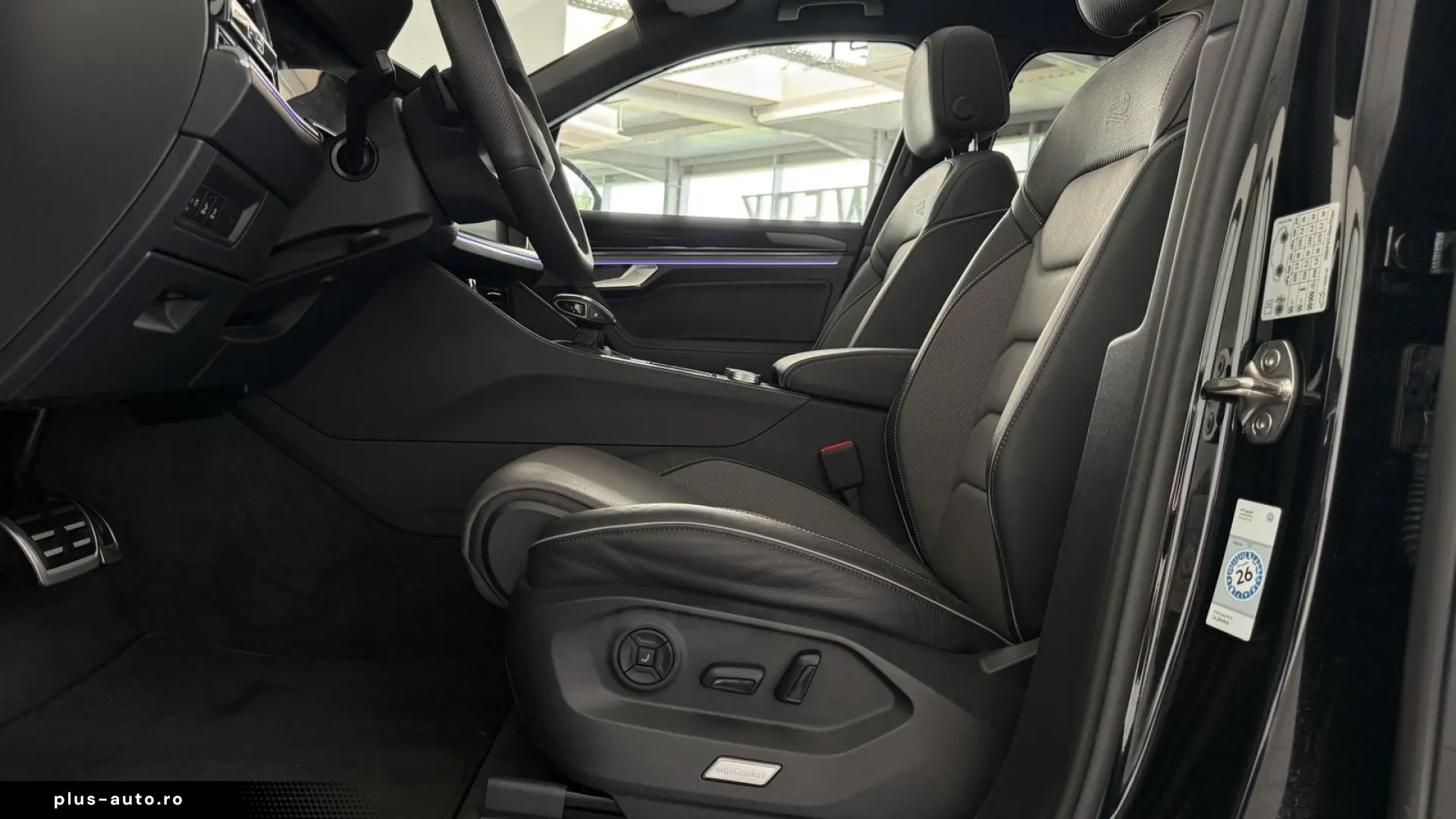 Touareg 3.0 TSI4M R-LINE  PANO  AHK  LUFT  MAS