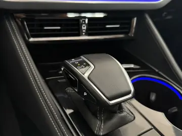 Touareg 3.0 TSI4M R-LINE  PANO  AHK  LUFT  MAS