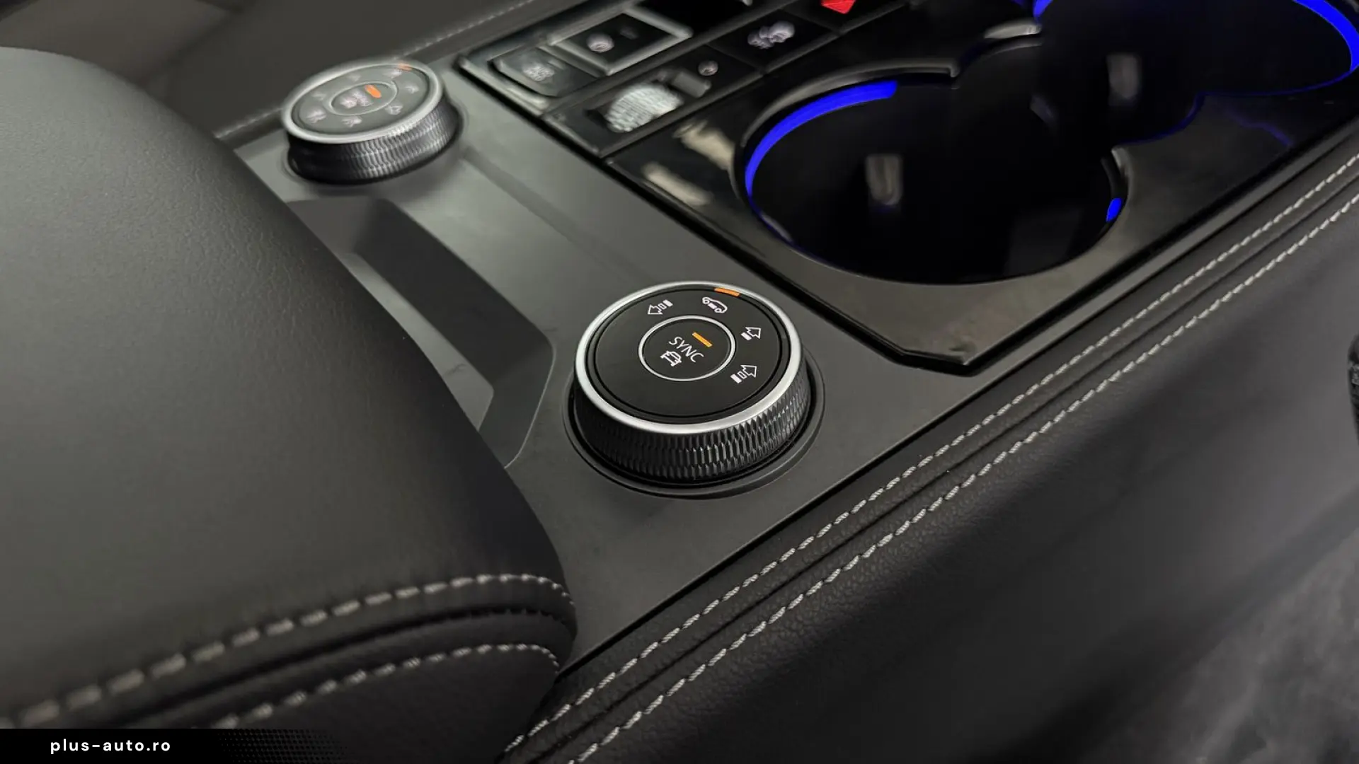 Touareg 3.0 TSI4M R-LINE  PANO  AHK  LUFT  MAS