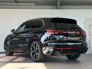 Touareg 3.0 TSI 4M R NACHT MASS SOFT AHK H&U 22