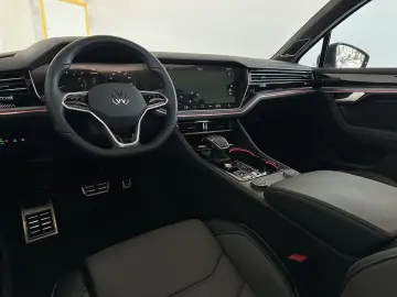 Touareg 3.0 TSI 4M R NACHT MASS SOFT AHK H&U 22