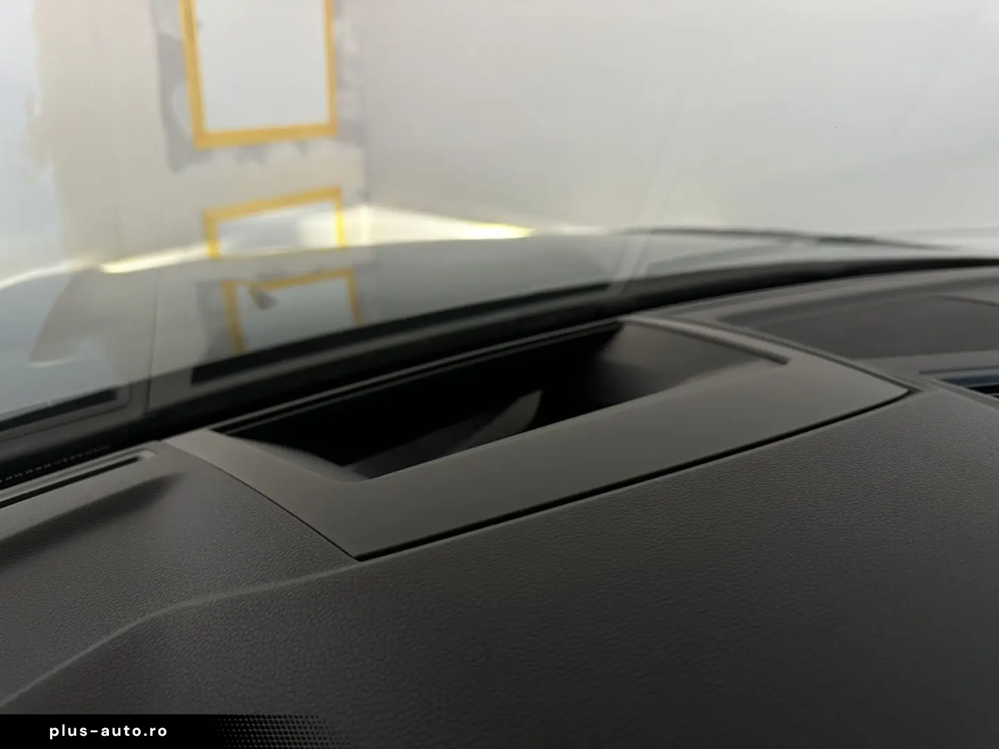 Touareg 3.0 TSI 4M R NACHT MASS SOFT AHK H&U 22