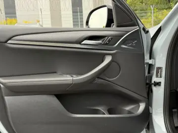 X4 xDrive 20i M-Sport Navi Soundsystem LED ACC E