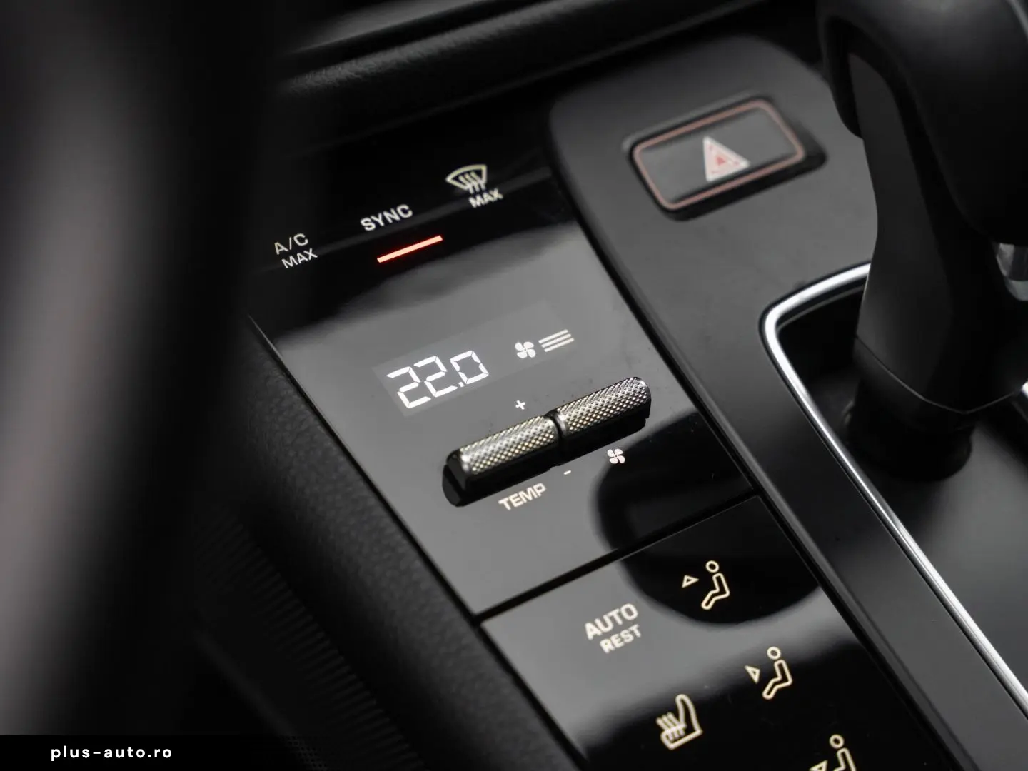 Macan AHK Panorama Dach Rückfahrkamera