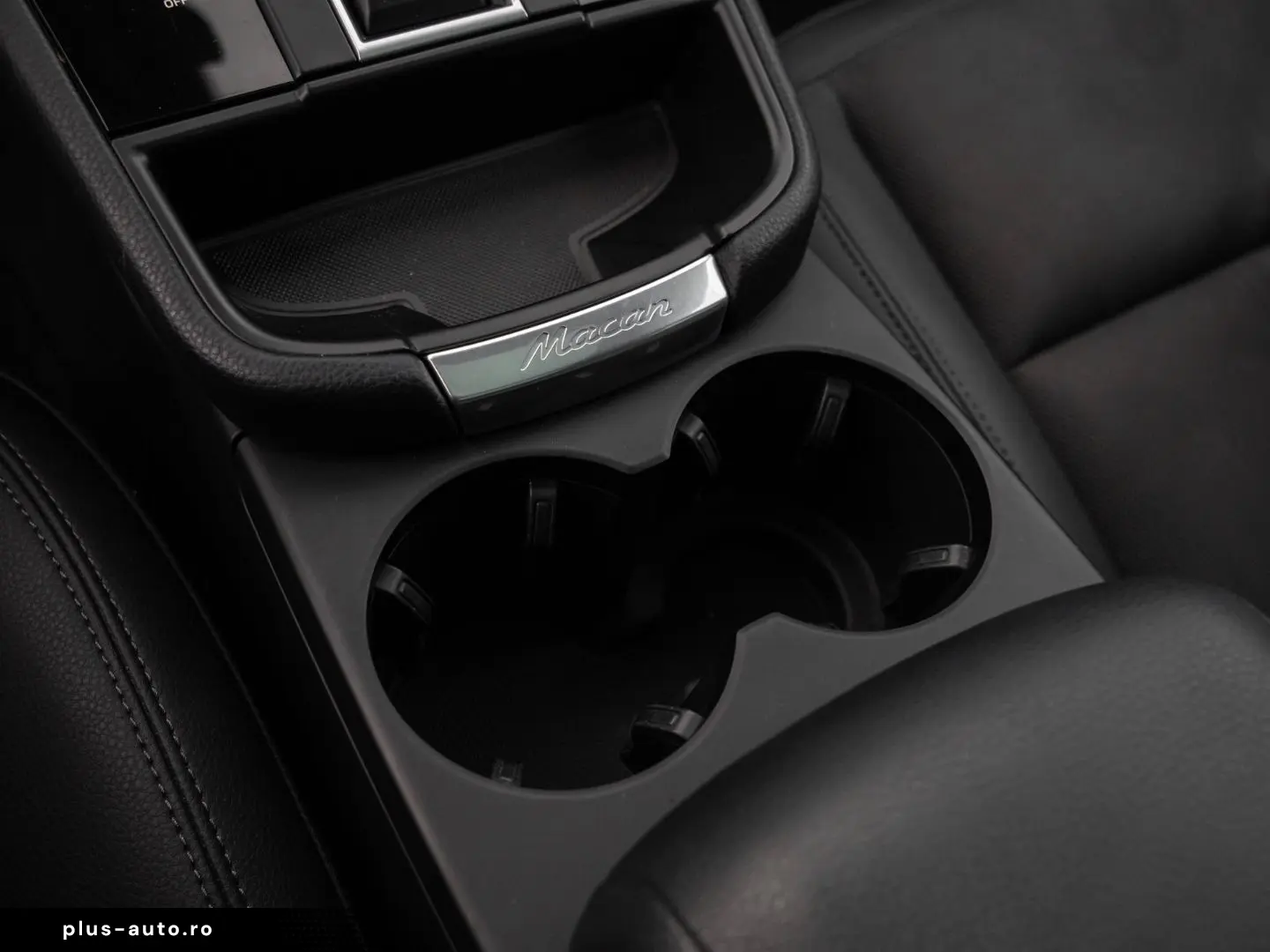 Macan AHK Panorama Dach Rückfahrkamera