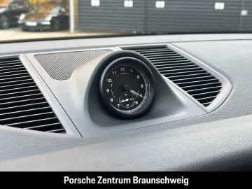 Macan BOSE Sportabgasanlage Panoramadach LED