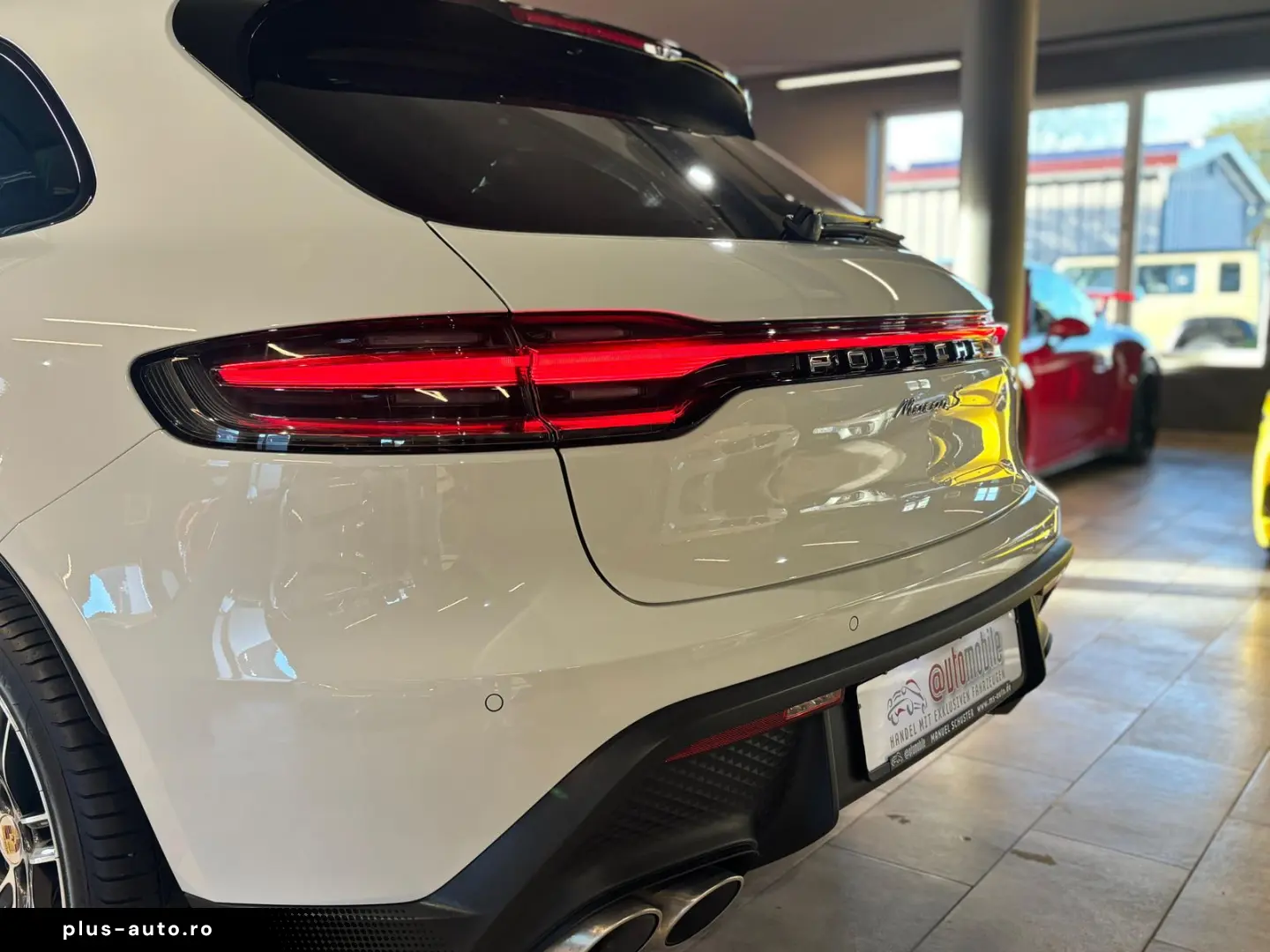 Macan S Pano AHK Nav Burmester StdHzg PASM 21