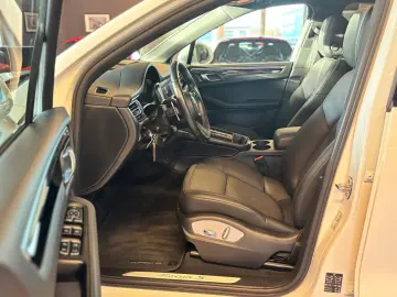 Macan S Pano AHK Nav Burmester StdHzg PASM 21