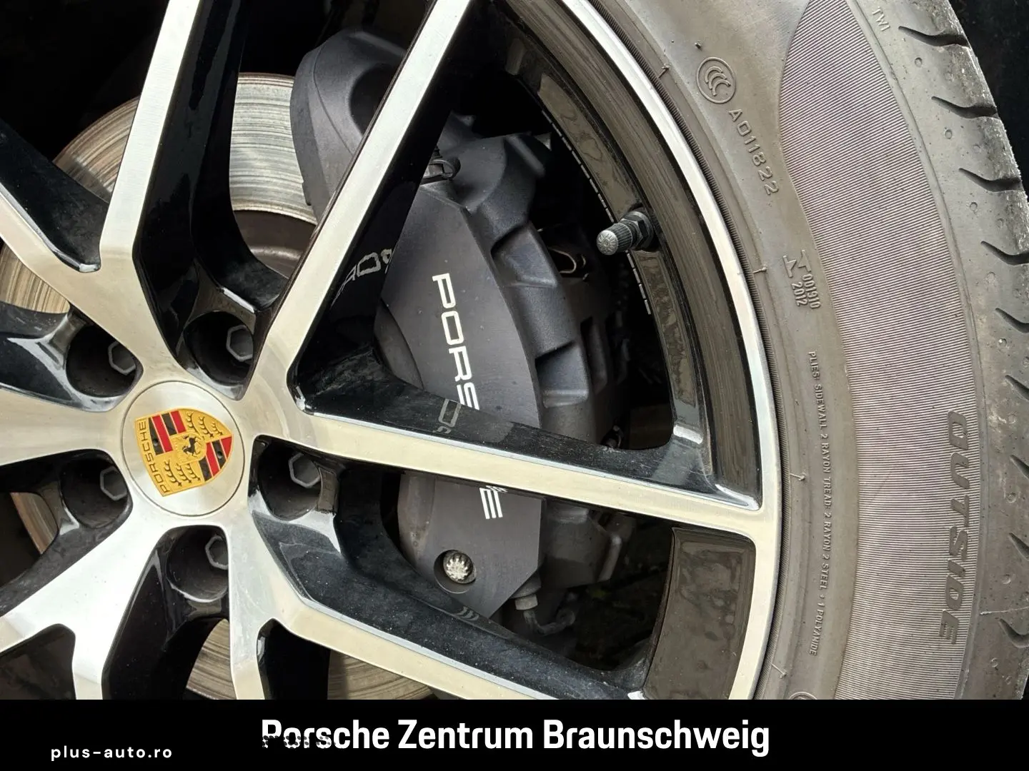 Macan BOSE Luftfederung Rückfahrkamera LED