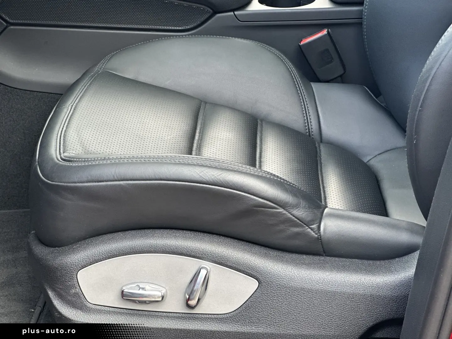 Macan T BOSE PANORAMA KAMERA RELING 21 RS SPYDER