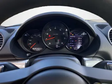 Cayman (718)  Rückfahrkamera  Sportabgasanl.