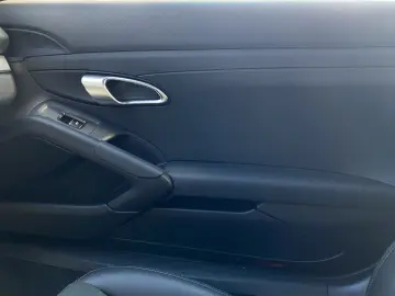 Cayman (718)  Rückfahrkamera  Sportabgasanl.