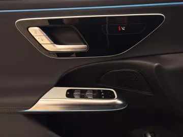 E 300 e 4M AMG Alarm Keyles NIGHT 360