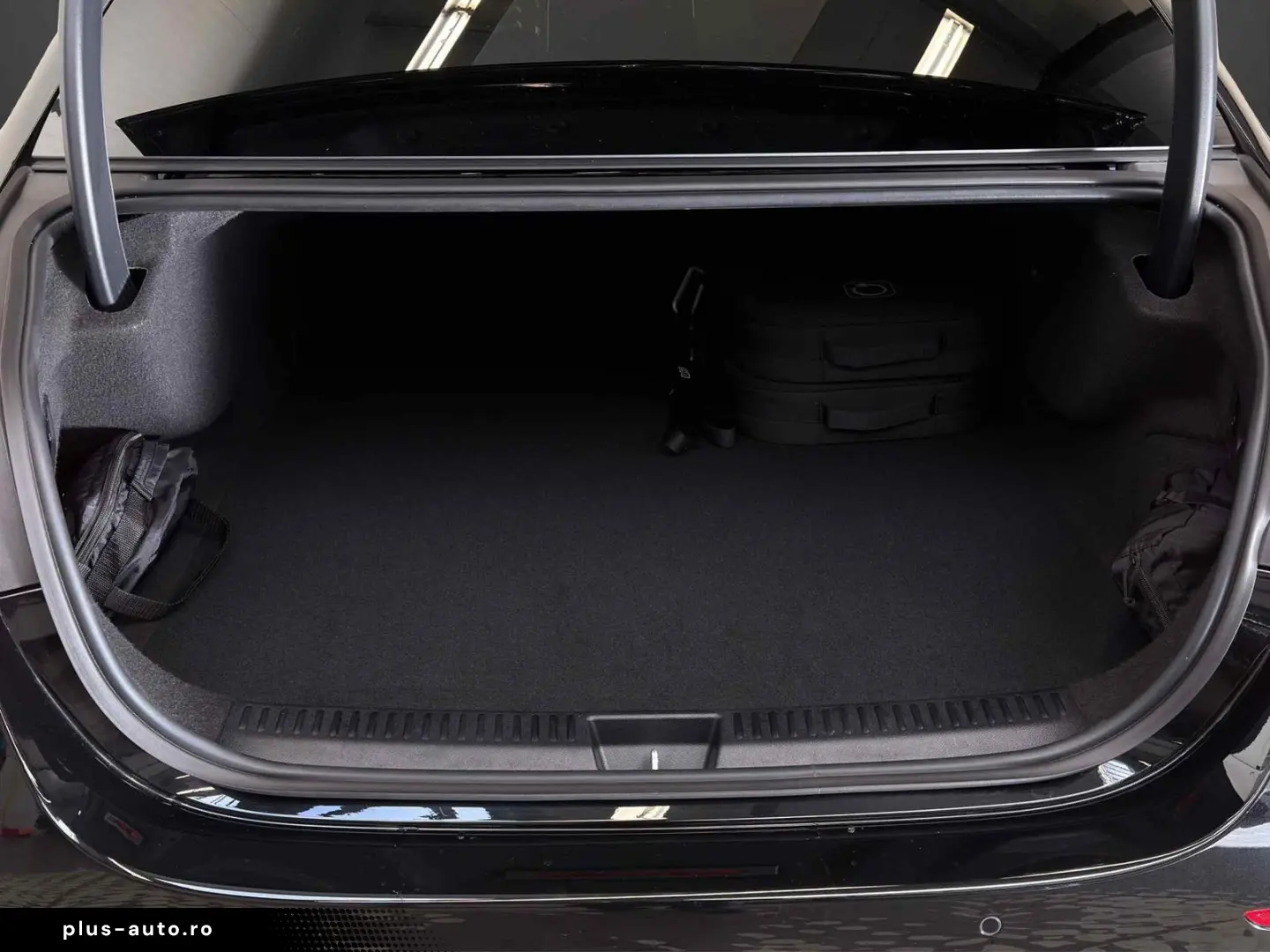 E 300 e 4M AMG Alarm Keyles NIGHT 360