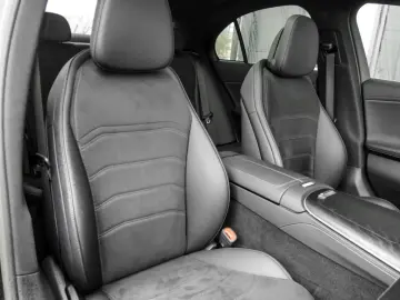 E 300 de 4M AMG-Sport Pano AHK Burm Dist Keyl 19