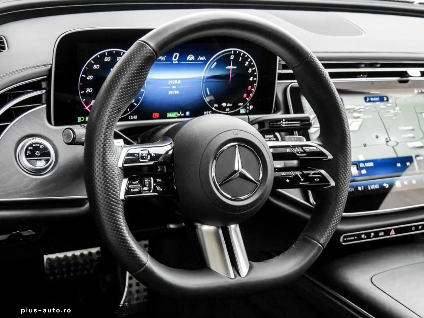 E 300 de 4M AMG-Sport Pano AHK Burm Dist Keyl 19