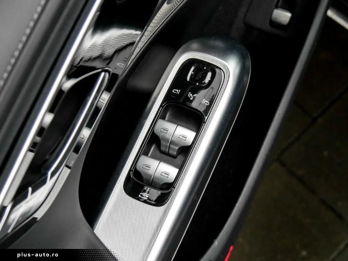 E 300 de 4M AMG-Sport Pano AHK Burm Dist Keyl 19