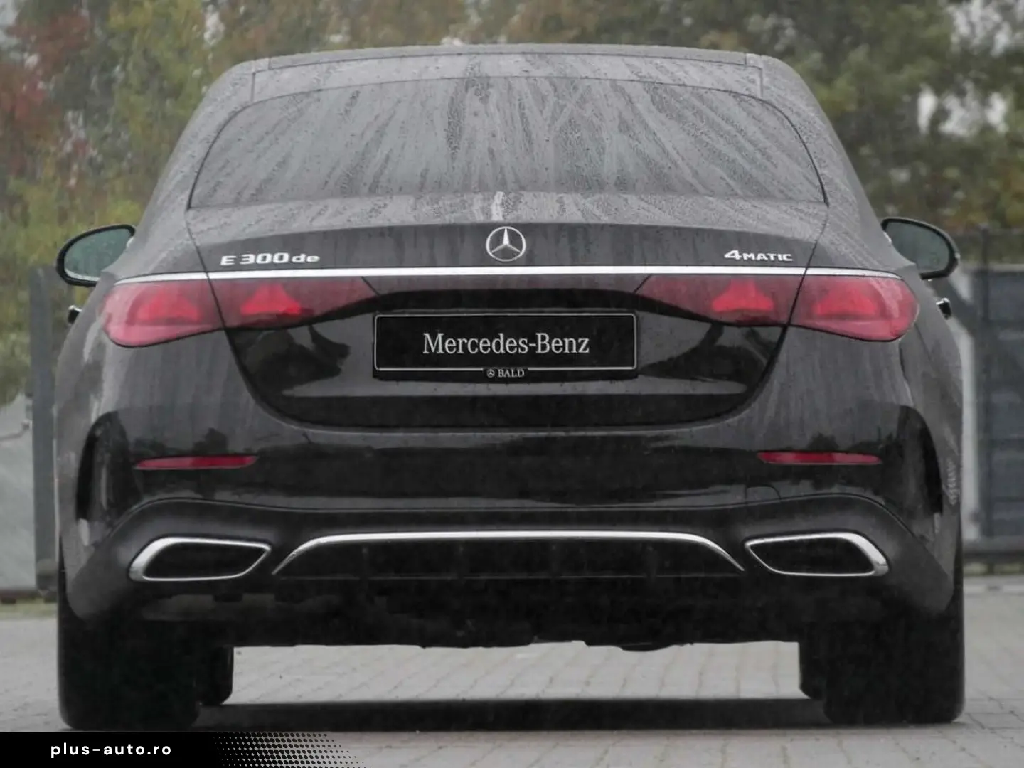 E 300 de 4M AMG-Sport Pano AHK Burm Dist Keyl 19