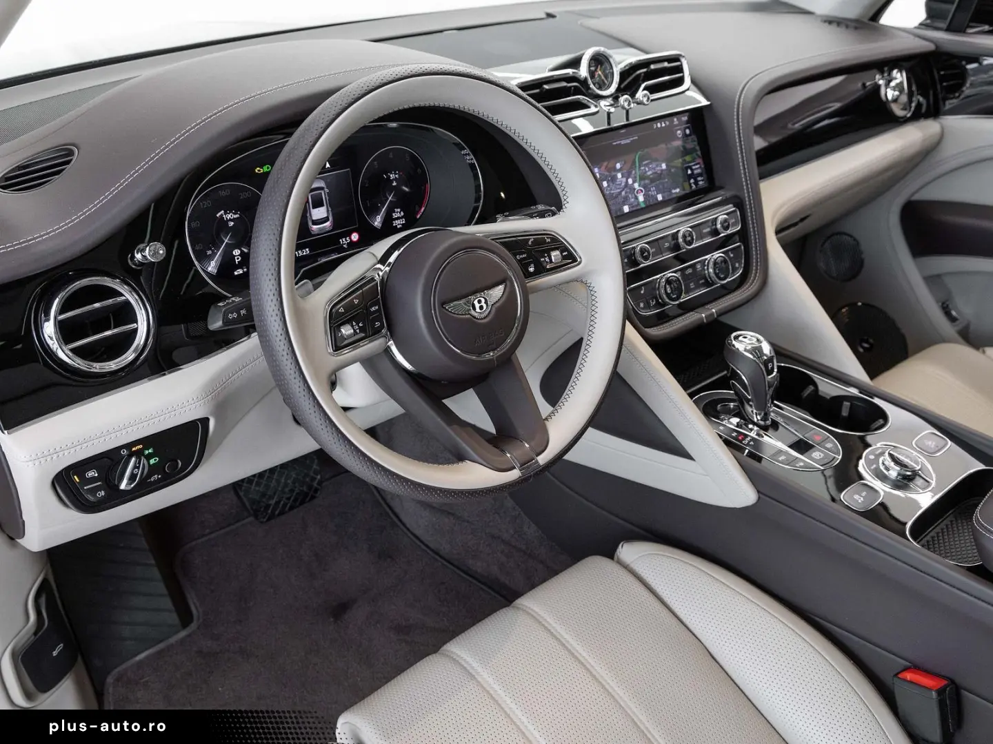 Bentayga V8 von BENTLEY FRANKFURT