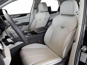 Bentayga V8 von BENTLEY FRANKFURT